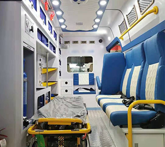 宜黄县车辆内部展示